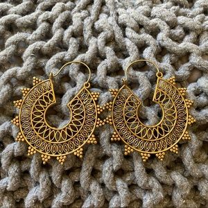 Gold Plated Hoop Earrings. NWOT